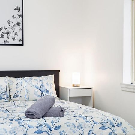 Burwood New 2 Bedroom 2 Bathroom Apartment Sydney Kültér fotó