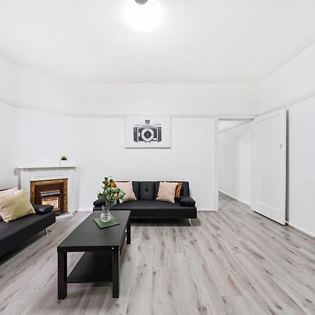 Burwood New 2 Bedroom 2 Bathroom Apartment Sydney Kültér fotó