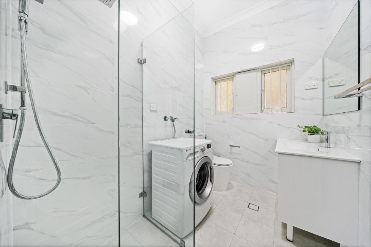 Burwood New 2 Bedroom 2 Bathroom Apartment Sydney Kültér fotó
